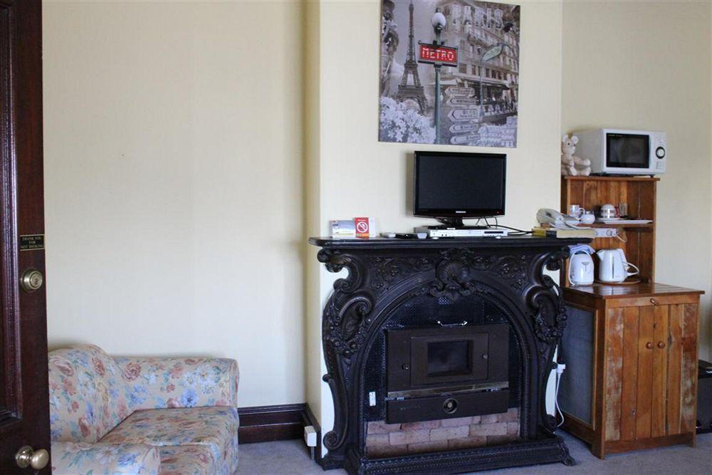 Warwick Settlers Inn Extérieur photo