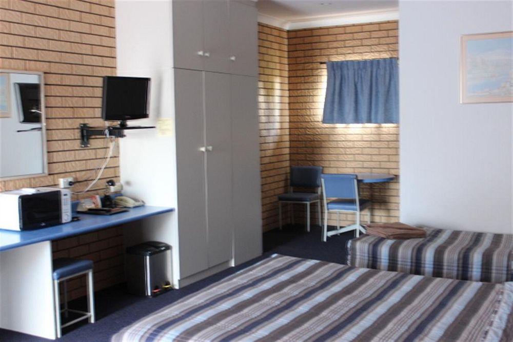 Warwick Settlers Inn Extérieur photo
