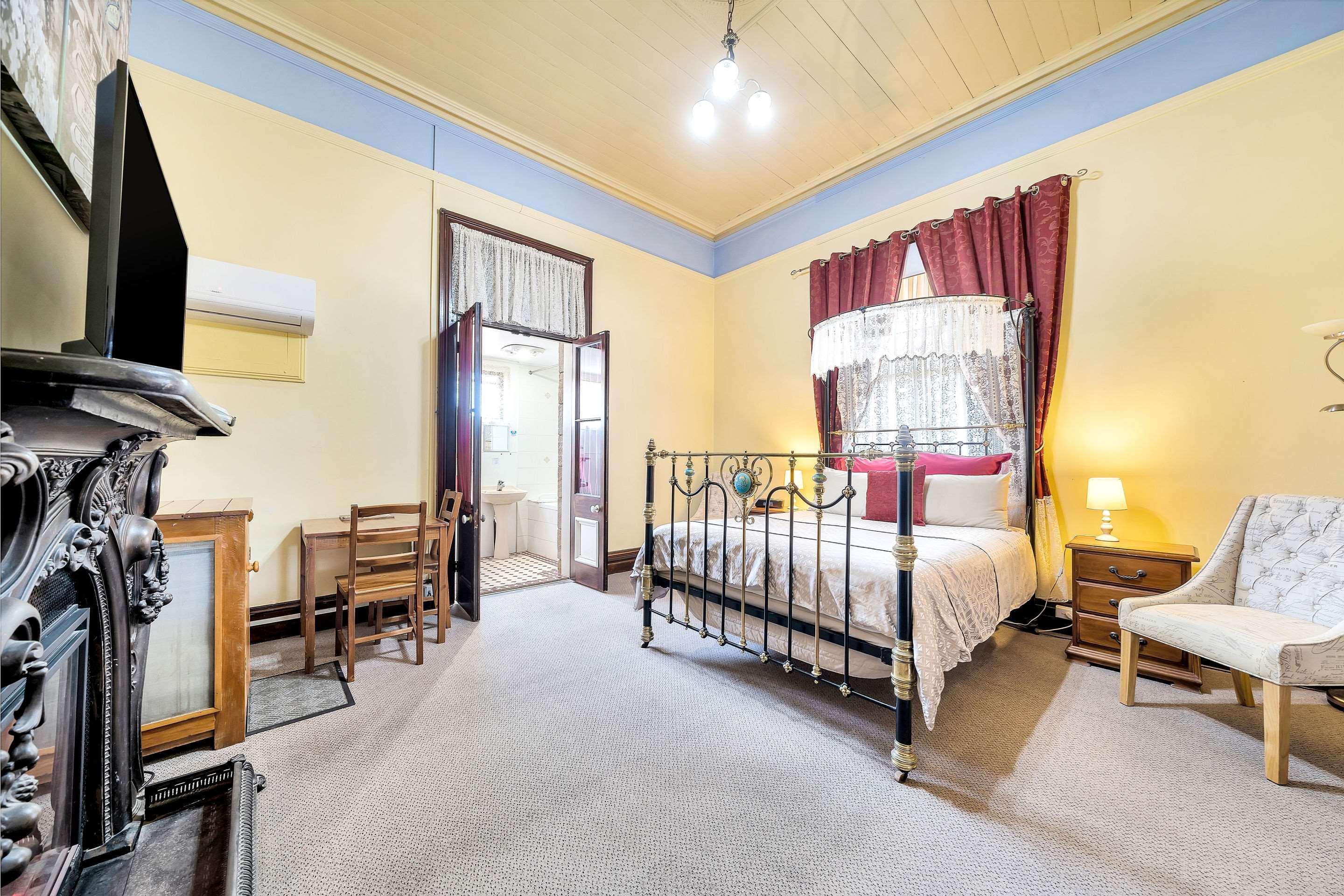 Warwick Settlers Inn Extérieur photo