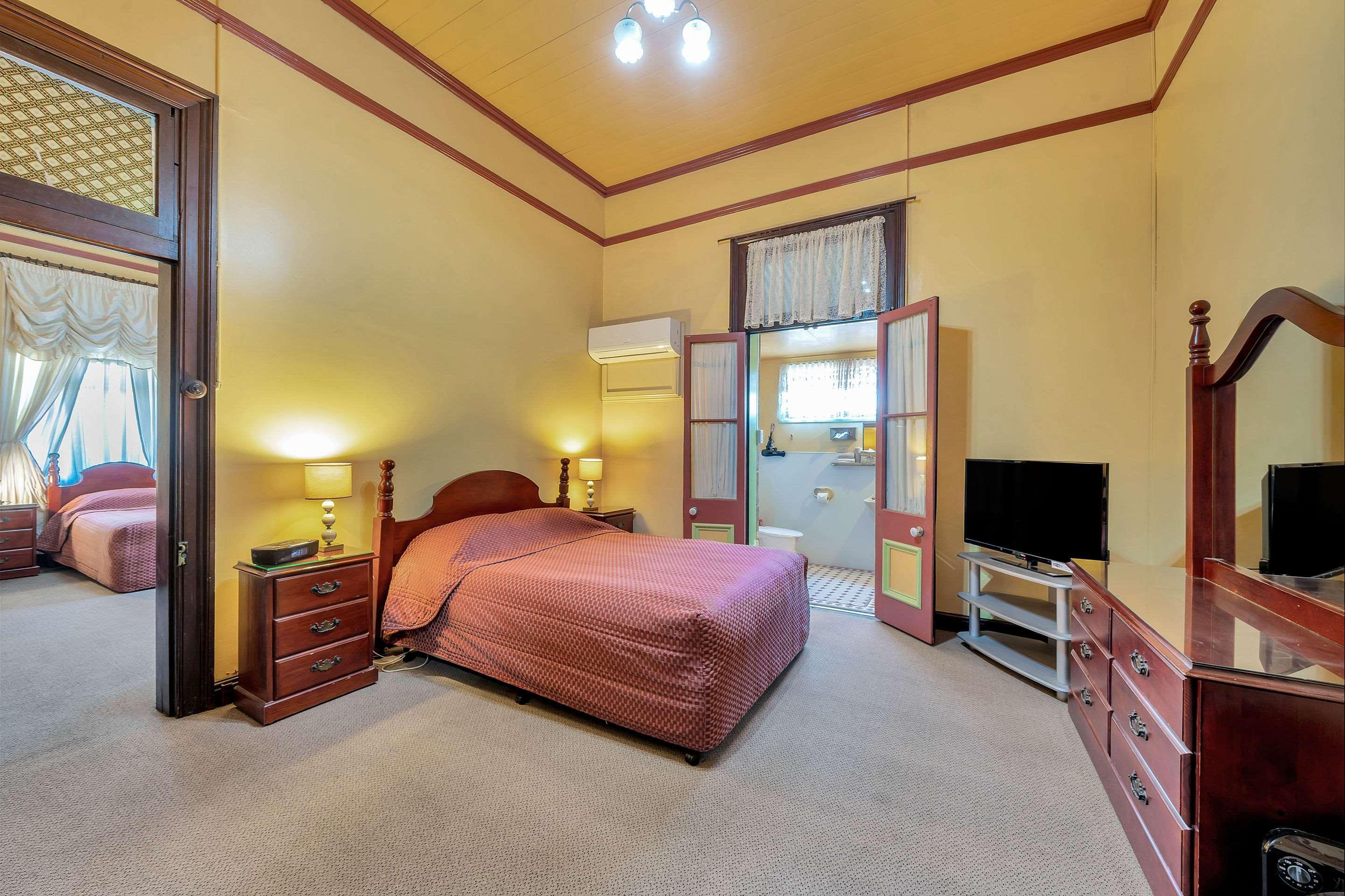 Warwick Settlers Inn Extérieur photo