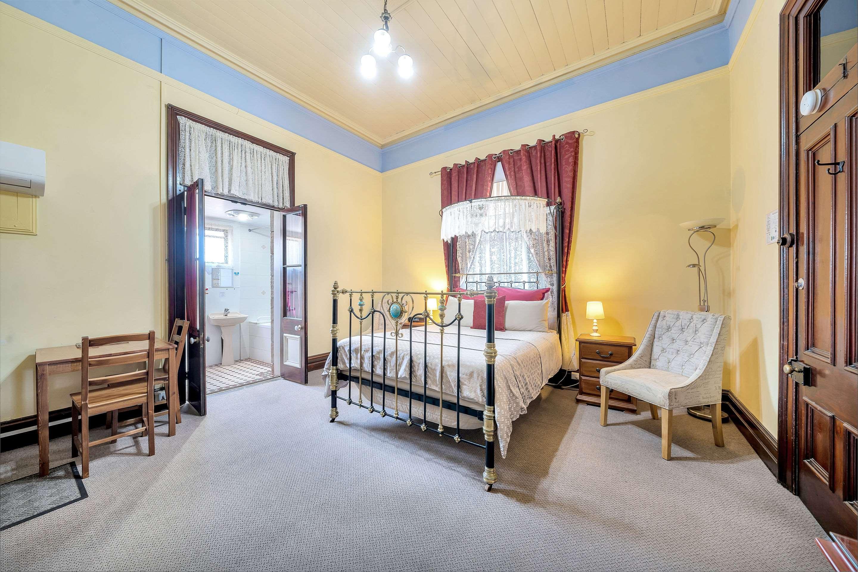 Warwick Settlers Inn Extérieur photo